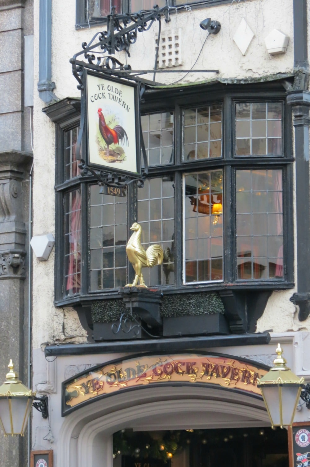 Baby Boomer Travel | England | Ye Olde Cock Tavern Pub