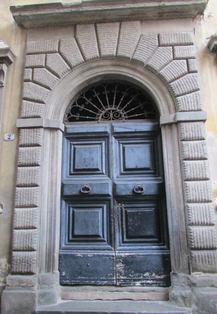 Door in Lucca