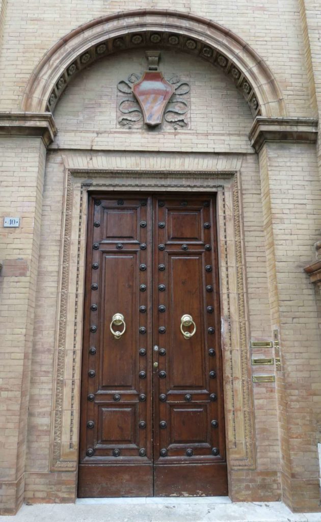 Door in Siena