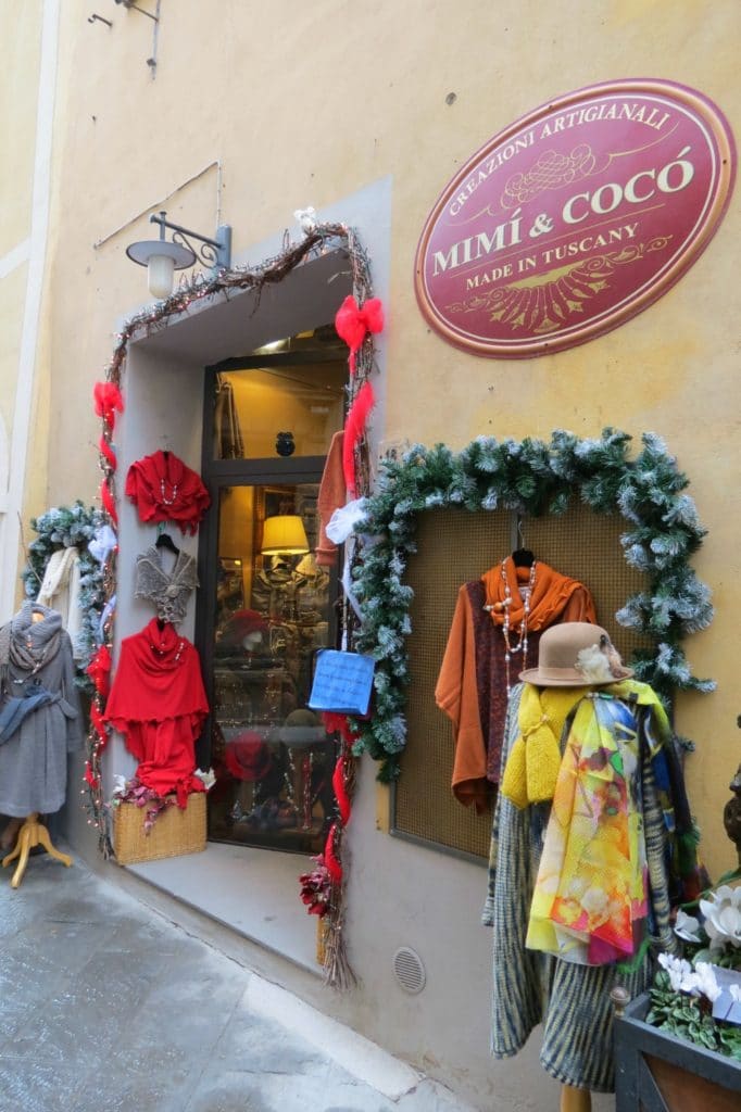Baby Boomer Women | Fashion over 50 | Clothing store Montepulciano, Italy