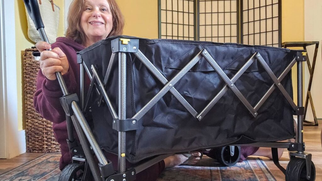 Expandable beach wagon